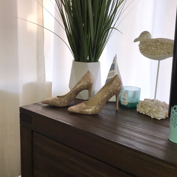 MK Heels brand new with box - Picture 2 of 4